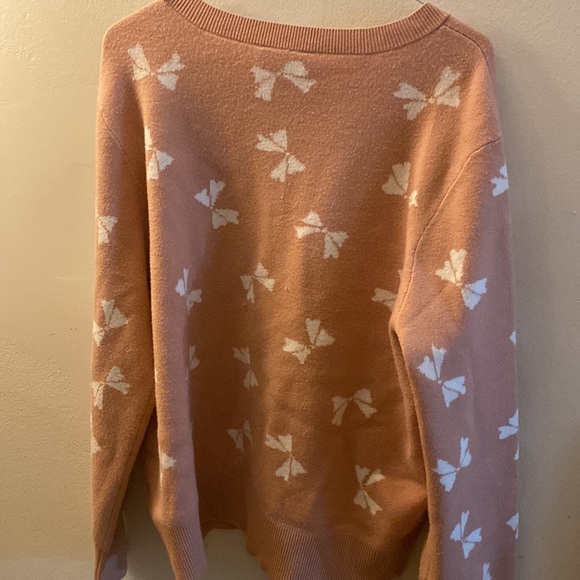 Sweater - Picture 5 of 7